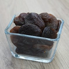 Meruňky celé nesířené vel. 1.  - volně
